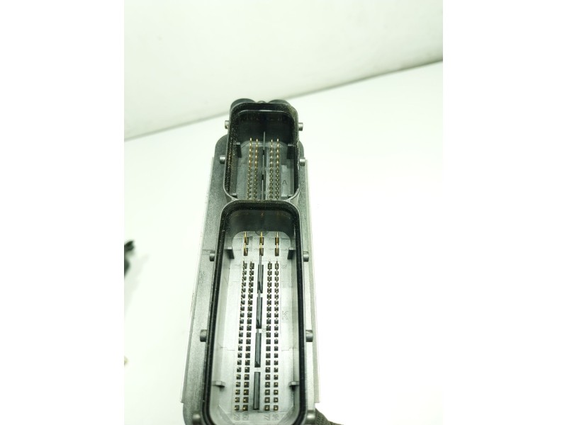 Recambio de centralita motor uce para seat ibiza (6p1) 1.0 tsi referencia OEM IAM 04E906027LJ 04C907309AE 