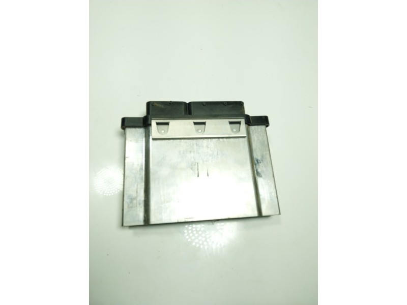 Recambio de centralita motor uce para seat ibiza (6p1) 1.0 tsi referencia OEM IAM 04E906027LJ 04C907309AE 