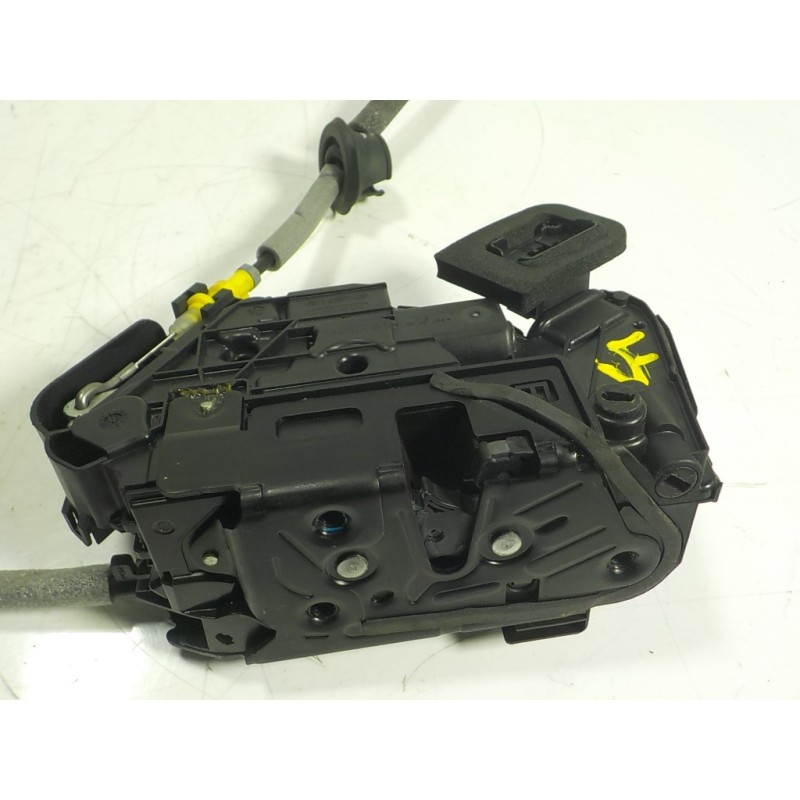 Recambio de cerradura puerta trasera derecha para audi a3 sportback (8ya) 2.0 16v tdi referencia OEM IAM  5TA839016L 