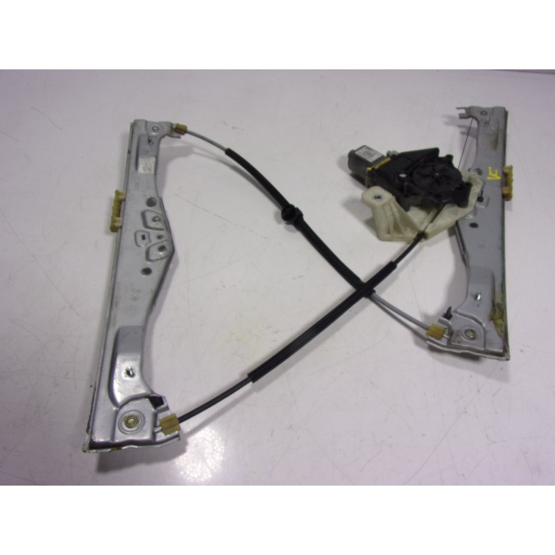 Recambio de elevalunas delantero derecho para citroën c4 cactus 1.6 blue-hdi fap referencia OEM IAM  9674252480 