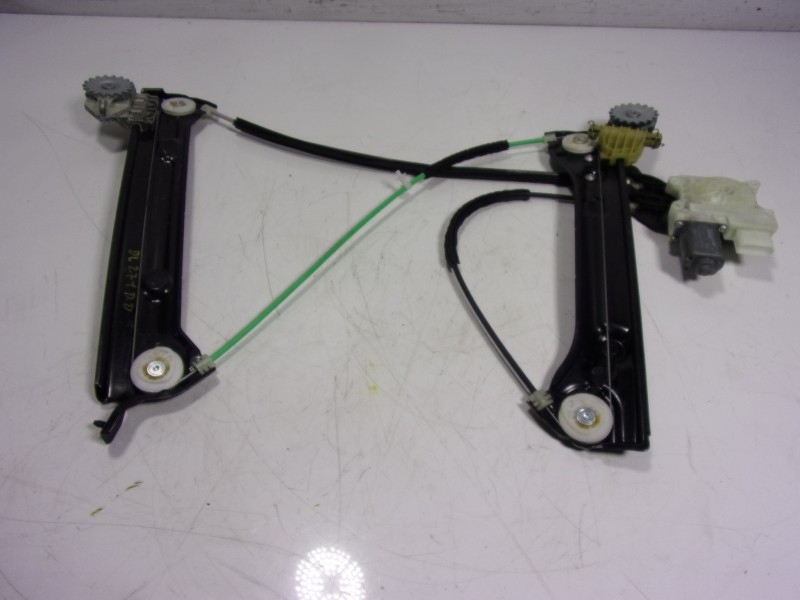 Recambio de elevalunas delantero derecho para mini cabrio (f57) 1.5 12v referencia OEM IAM  5A36E64 