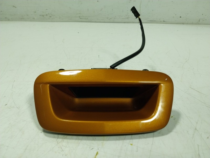 Recambio de maneta porton para opel mokka 1.6 cdti dpf referencia OEM IAM   