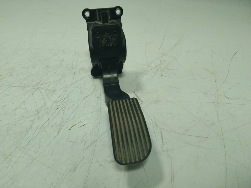 Recambio de potenciometro pedal para mercedes-benz vito kasten 1.6 cdi cat referencia OEM IAM   