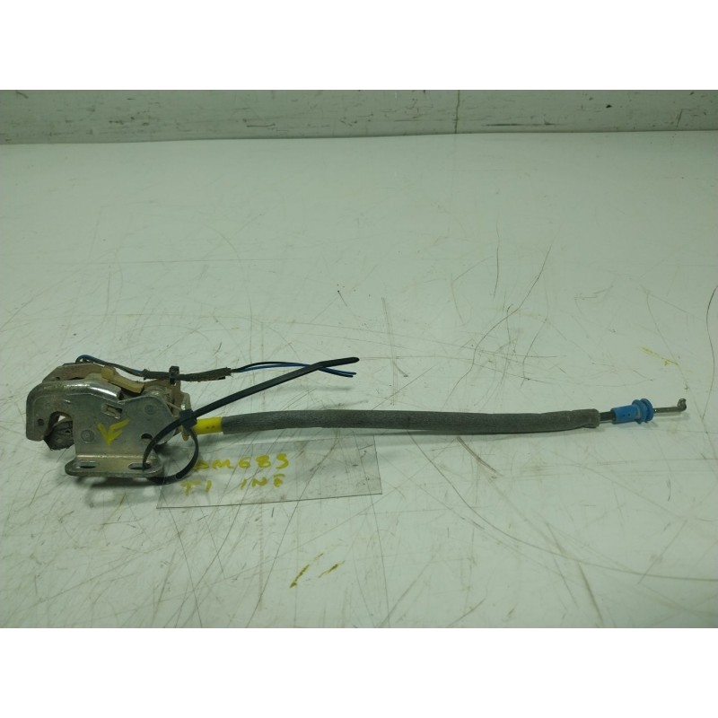 Recambio de cerradura puerta trasera izquierda para mercedes-benz vito kasten 1.6 cdi cat referencia OEM IAM   