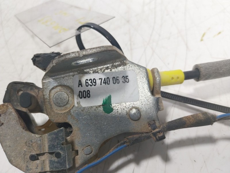 Recambio de cerradura puerta trasera izquierda para mercedes-benz vito kasten 1.6 cdi cat referencia OEM IAM   