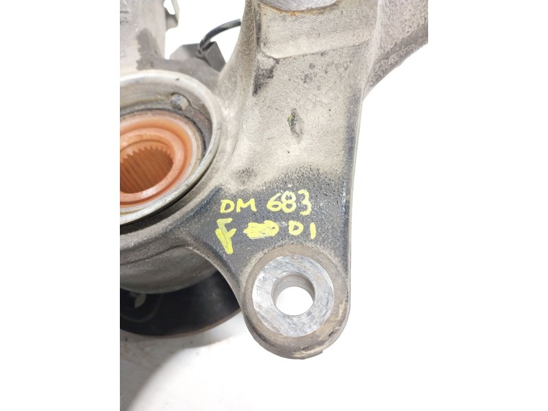 Recambio de mangueta delantera izquierda para mercedes-benz vito kasten 1.6 cdi cat referencia OEM IAM   