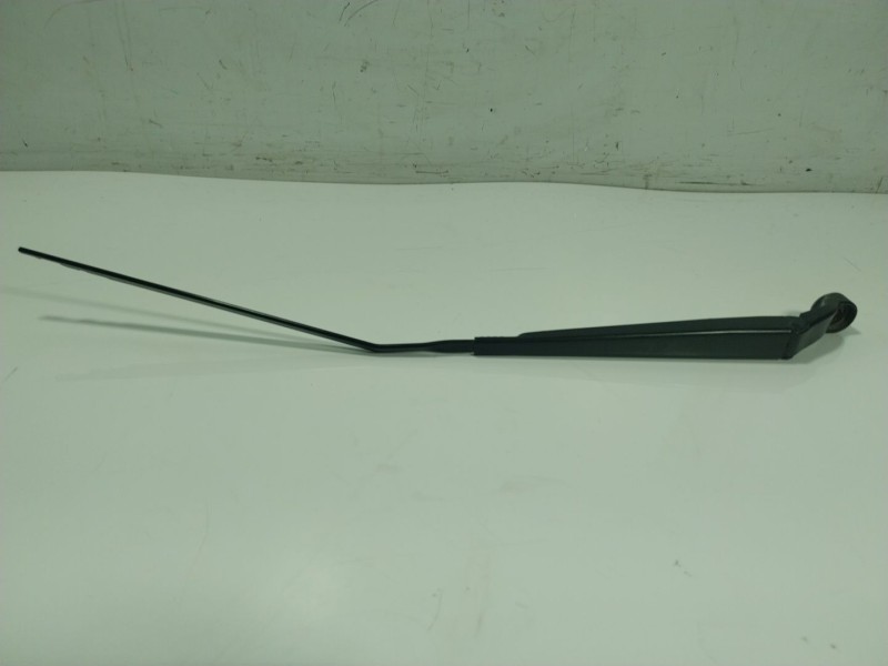 Recambio de brazo limpia delantero derecho para audi a3 sportback (8ya) 2.0 16v tdi referencia OEM IAM   