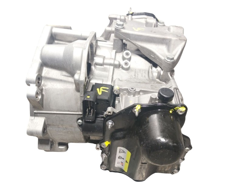 Recambio de caja cambios para audi a3 sportback (8ya) 2.0 16v tdi referencia OEM IAM  UCE 