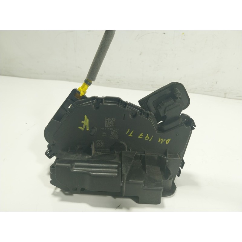 Recambio de cerradura puerta trasera izquierda para audi a3 sportback (8ya) 2.0 16v tdi referencia OEM IAM   