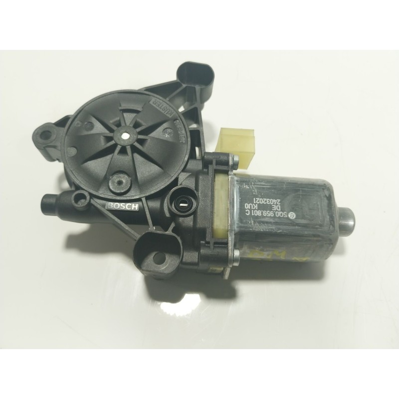 Recambio de motor elevalunas delantero derecho para audi a3 sportback (8ya) 2.0 16v tdi referencia OEM IAM   