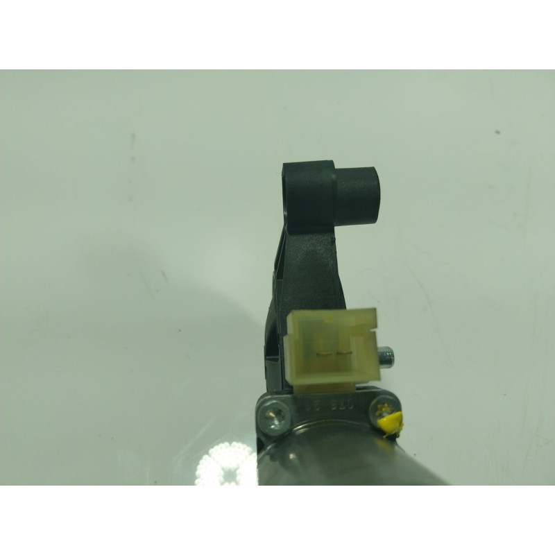 Recambio de motor elevalunas delantero derecho para audi a3 sportback (8ya) 2.0 16v tdi referencia OEM IAM   