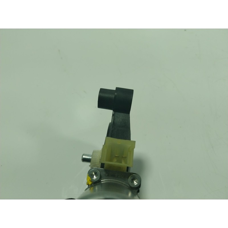Recambio de motor elevalunas delantero izquierdo para audi a3 sportback (8ya) 2.0 16v tdi referencia OEM IAM   