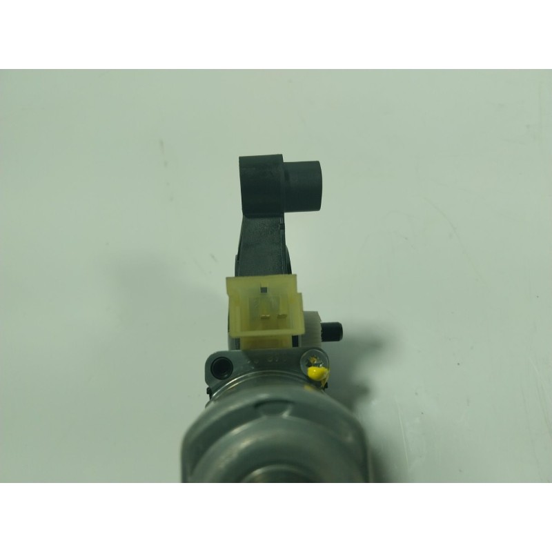 Recambio de motor elevalunas trasero izquierdo para audi a3 sportback (8ya) 2.0 16v tdi referencia OEM IAM   