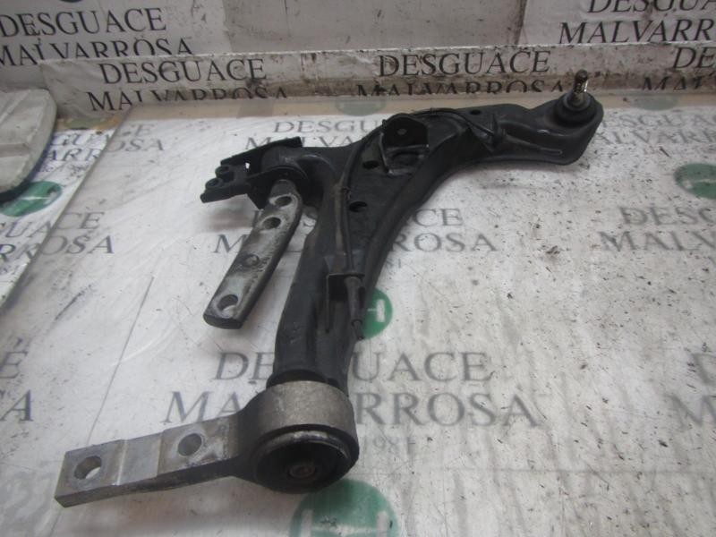 Recambio de brazo suspension inferior delantero derecho para nissan primera berlina (p12) acenta referencia OEM IAM   