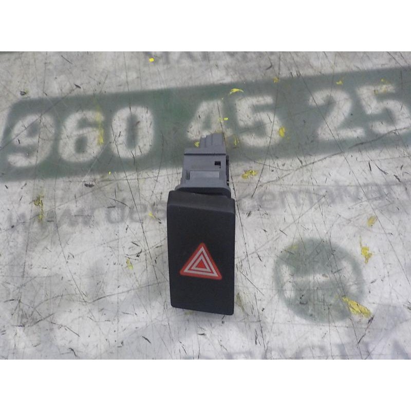 Recambio de warning para toyota verso 1.6 16v cat referencia OEM IAM 843320F061  