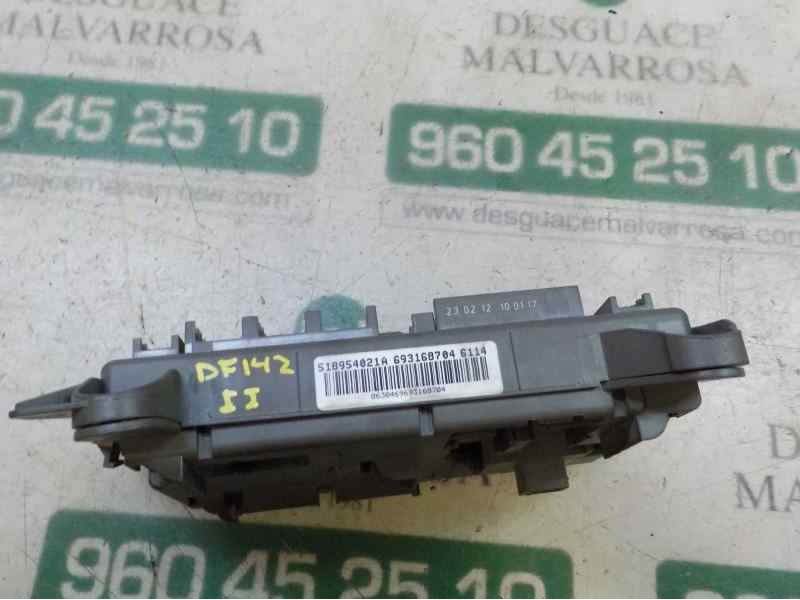 Recambio de caja reles / fusibles para bmw x5 (e70) 3.0 turbodiesel referencia OEM IAM 61146931687 6931687 518954021A