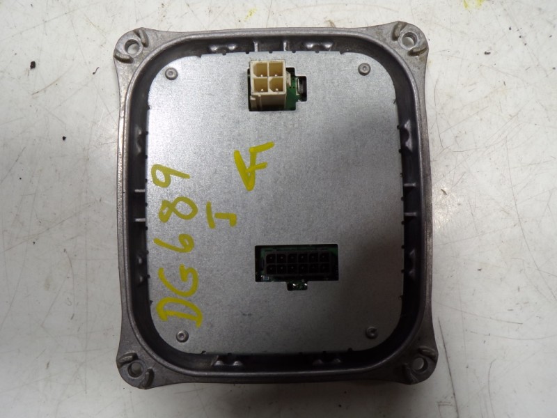 Recambio de centralita faros xenon para peugeot 308 1.6 hdi referencia OEM IAM 1610426880 130732940400 130732940400