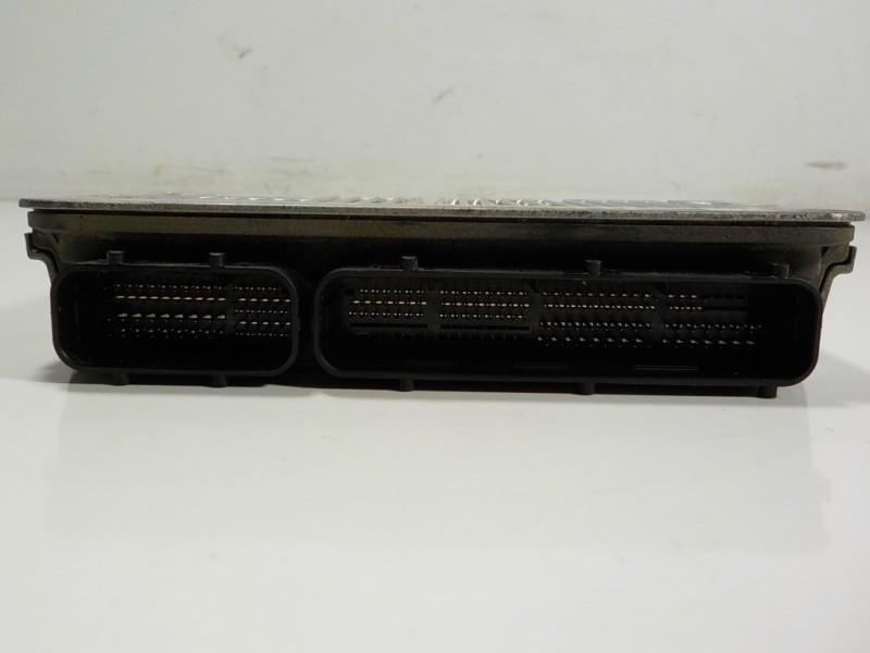 Recambio de centralita motor uce para lexus is 300h referencia OEM IAM 8966153S30 8966153S30 