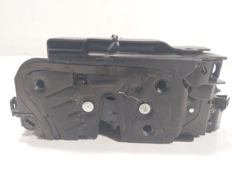 Recambio de cerradura puerta delantera derecha para audi a3 sportback (8ya) 2.0 16v tdi referencia OEM IAM   
