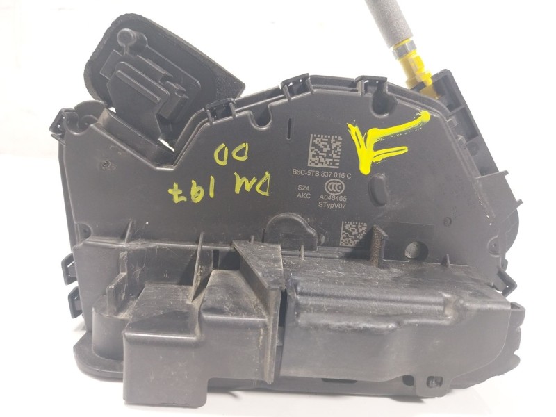 Recambio de cerradura puerta delantera derecha para audi a3 sportback (8ya) 2.0 16v tdi referencia OEM IAM   