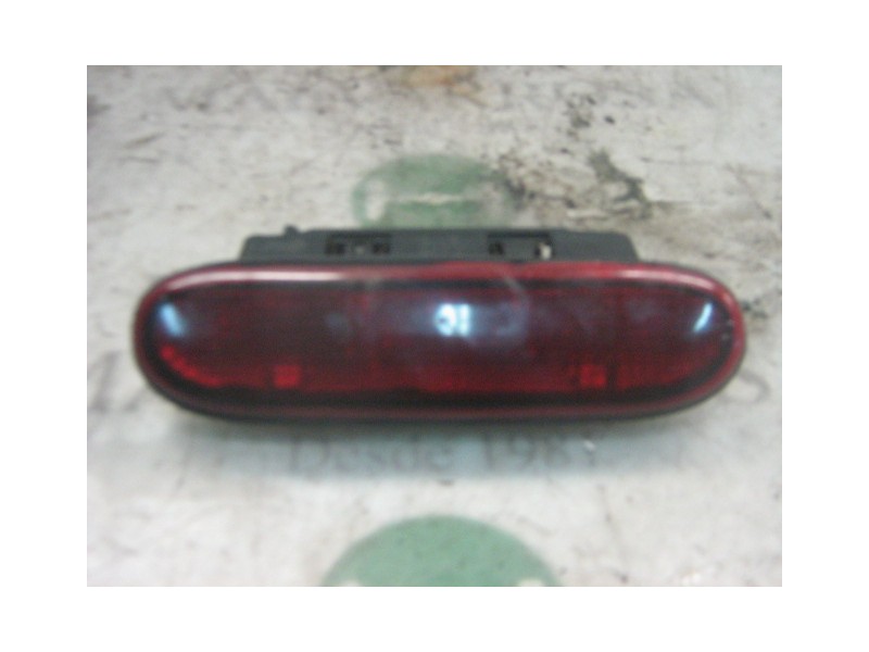 Recambio de piloto trasero central para renault clio i phase iii 1.9 d campus referencia OEM IAM   