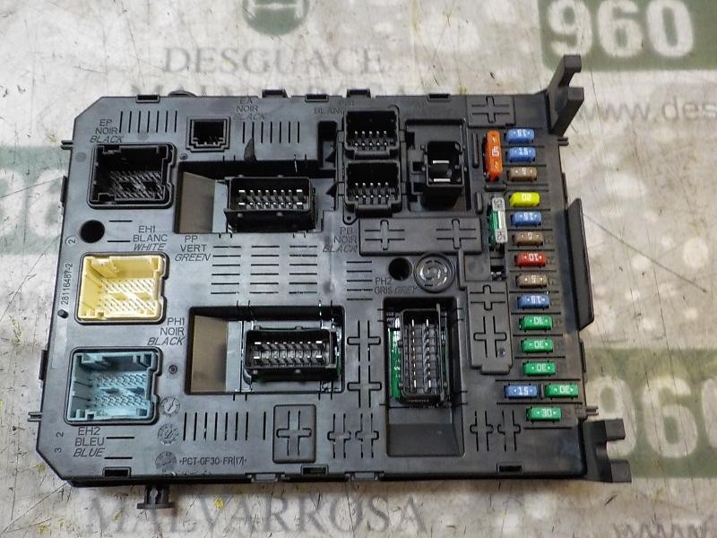 Recambio de caja reles / fusibles para peugeot 3008 1.6 hdi fap referencia OEM IAM   