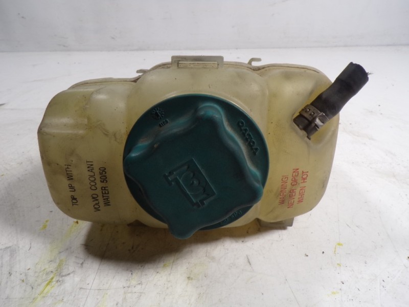 Recambio de deposito expansion para volvo xc90 2.4 diesel cat referencia OEM IAM 30741973  