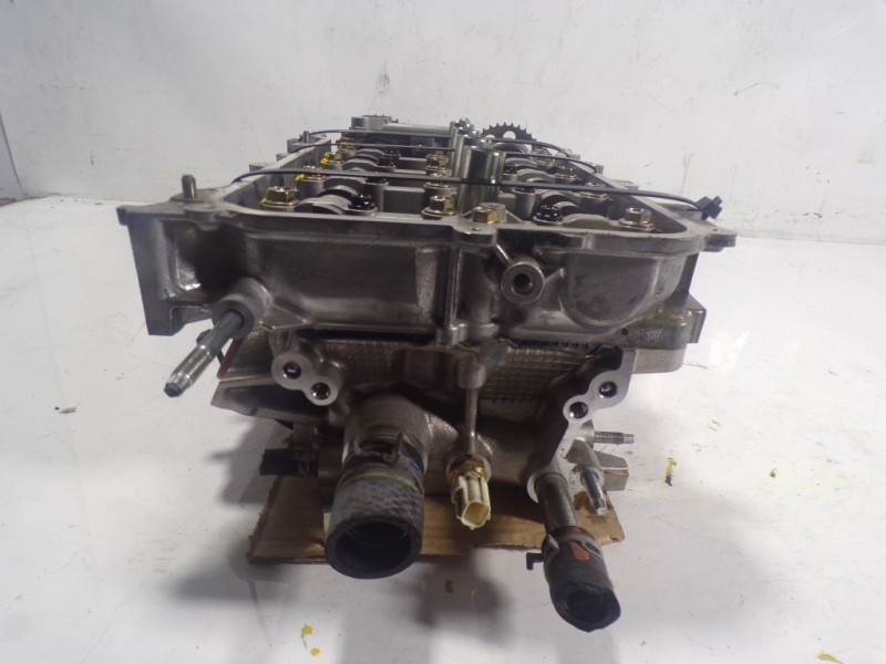 Recambio de culata para toyota prius+ advance referencia OEM IAM 1110109435 1319611382 