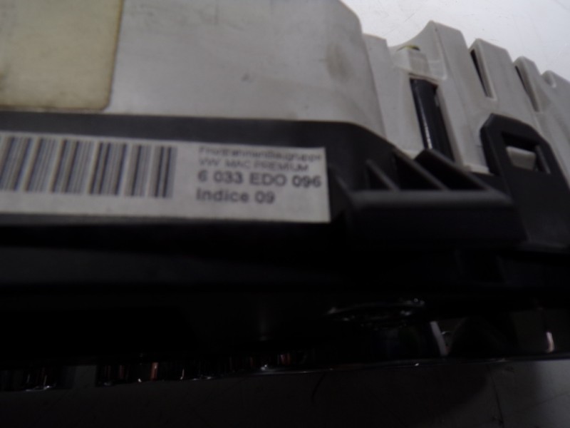 Recambio de cuadro instrumentos para volkswagen touareg (7la) tdi r5 referencia OEM IAM 7L6920881AX 6033ED0096 