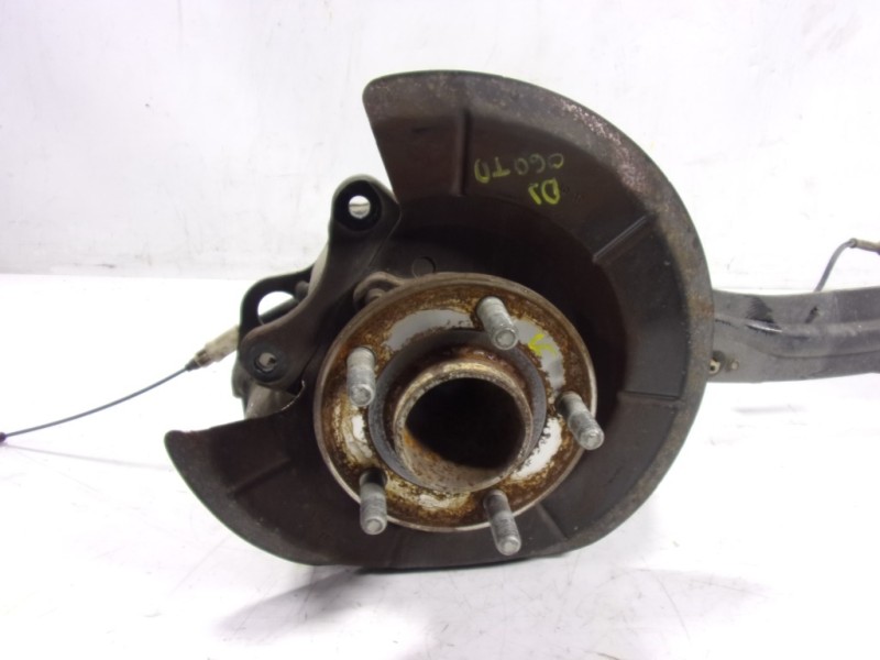 Recambio de mangueta trasera derecha para ford focus lim. 1.5 tdci cat referencia OEM IAM 1780076  