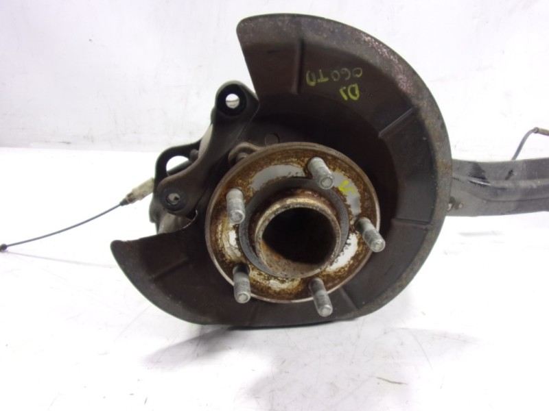 Recambio de mangueta trasera derecha para ford focus lim. 1.5 tdci cat referencia OEM IAM 1780076  