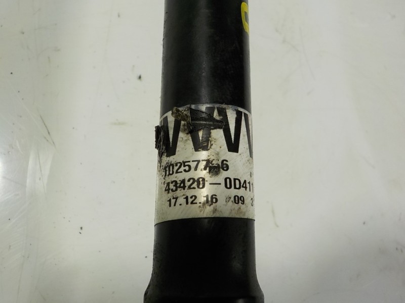 Recambio de transmision izquierda para toyota yaris hybrid active referencia OEM IAM 434200D411 434200D411A 