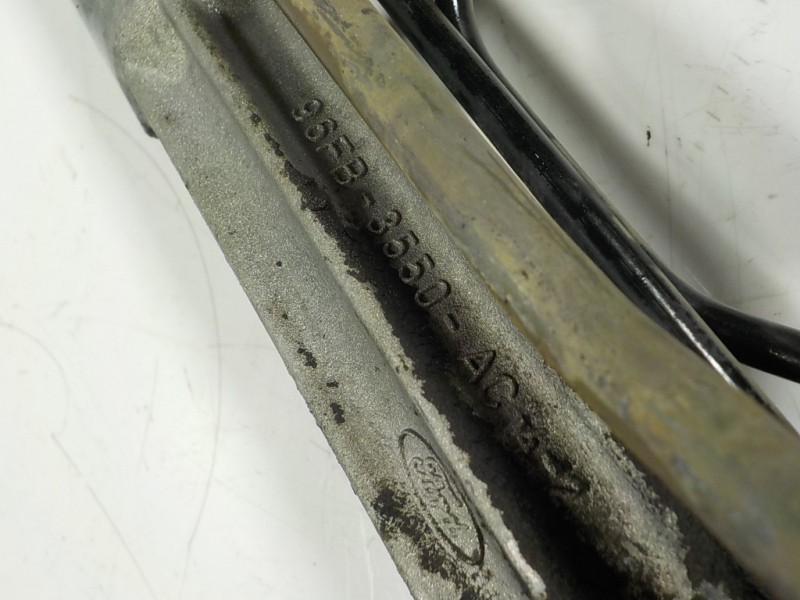 Recambio de cremallera direccion para ford fiesta (cbk) 1.4 tdci cat referencia OEM IAM  96FB3550AC 