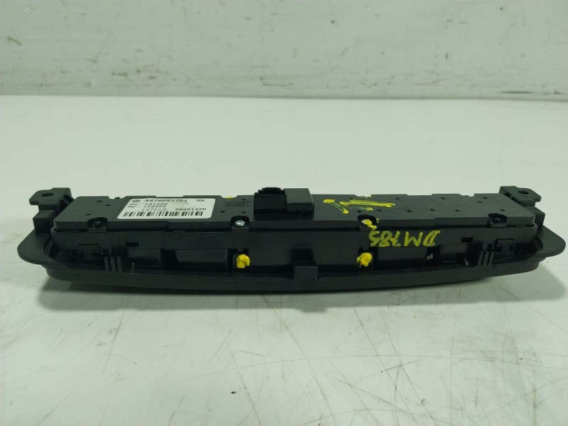 Recambio de warning para mercedes-benz vito kasten 2.1 cdi cat referencia OEM IAM   