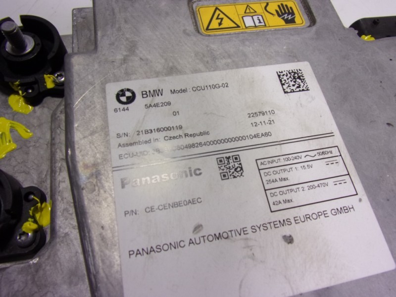 Recambio de convertidor de voltaje para bmw ix3 referencia OEM IAM 61445A4E209 5A4E209 