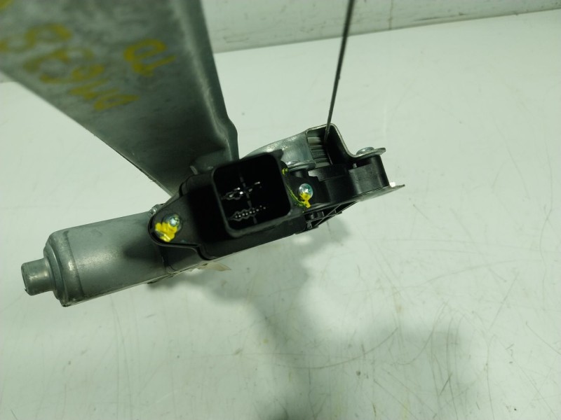 Recambio de elevalunas trasero derecho para opel mokka 1.6 cdti dpf referencia OEM IAM   