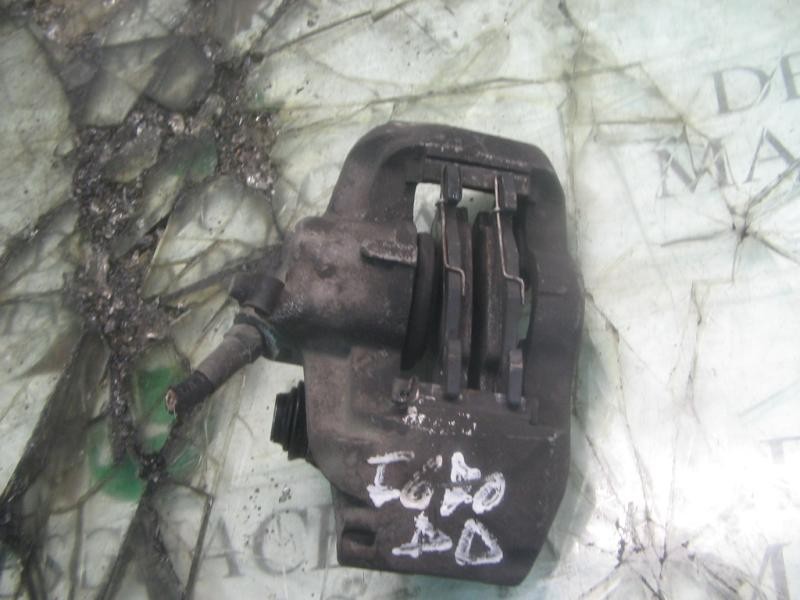 Recambio de pinza freno delantera derecha para renault twingo (co6) 1.3 (c063/64) referencia OEM IAM   