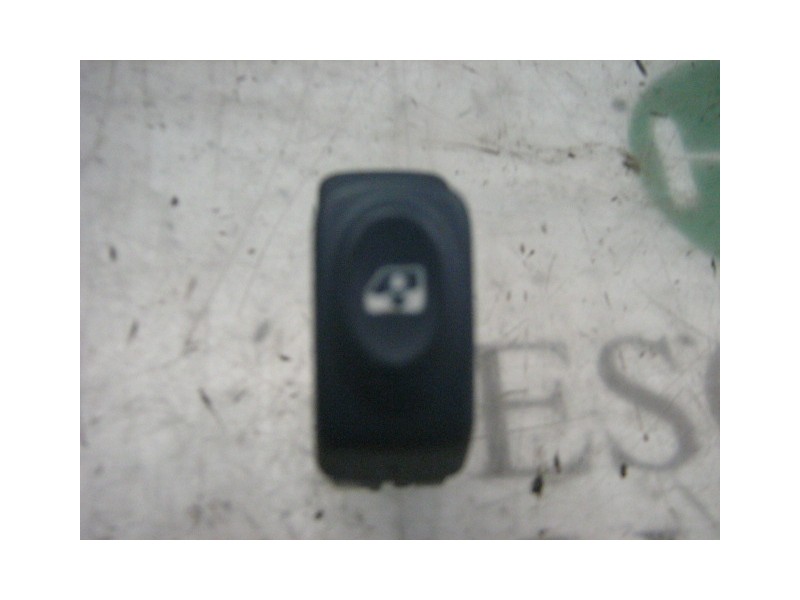 Recambio de mando elevalunas delantero derecho para renault twingo (co6) 1.3 (c063/64) referencia OEM IAM   