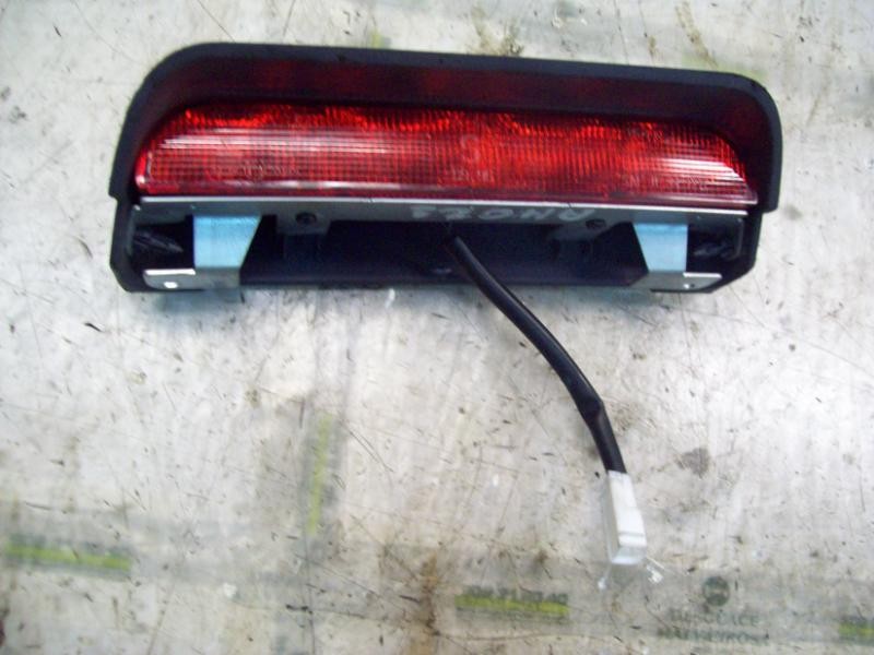 Recambio de piloto trasero central para mitsubishi colt berlina 3 (cz) 1.1 invite referencia OEM IAM   
