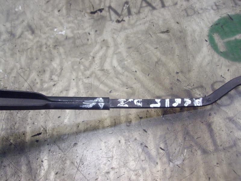 Recambio de brazo limpia delantero izquierdo para ford fiesta (cbk) ghia referencia OEM IAM   