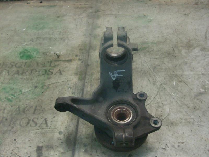 Recambio de mangueta delantera izquierda para peugeot 206 berlina 1.9 diesel referencia OEM IAM   