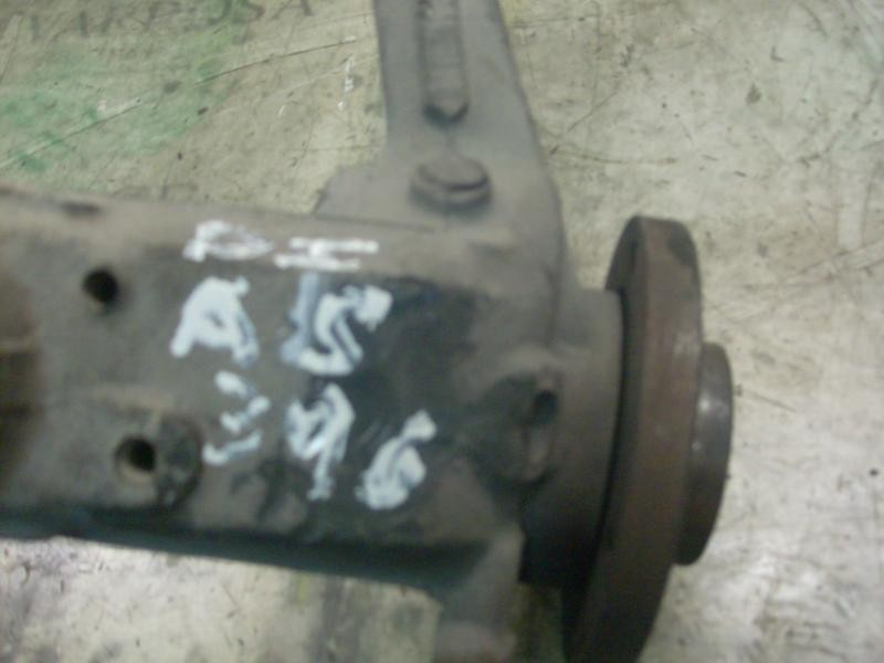 Recambio de mangueta delantera izquierda para peugeot 206 berlina 1.9 diesel referencia OEM IAM   