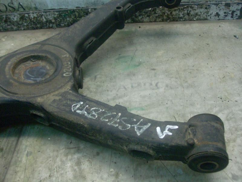 Recambio de mangueta trasera derecha para mercedes-benz vito (w638) caja cerrada 108 cdi  (638.094) referencia OEM IAM   