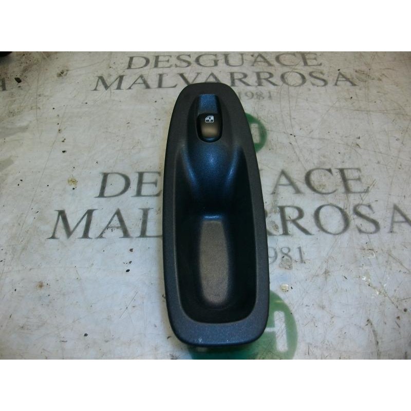 Recambio de mando elevalunas delantero derecho para hyundai accent (lc) crdi gl referencia OEM IAM   