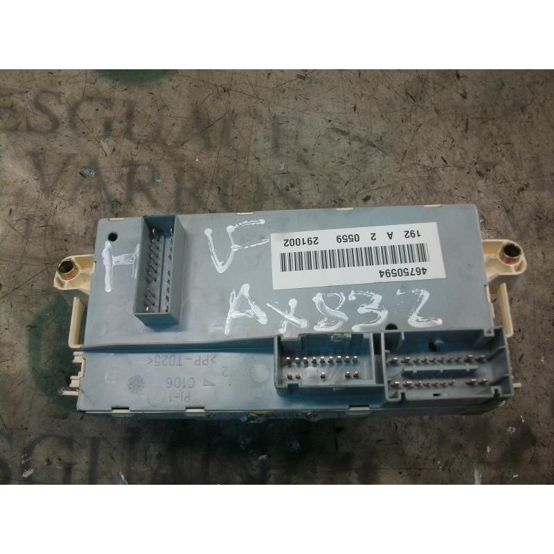 Recambio de caja reles / fusibles para fiat stilo (192) 1.6 16v cat referencia OEM IAM   