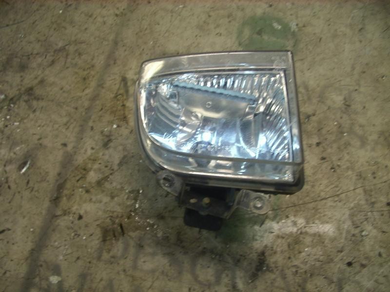 Recambio de faro antiniebla derecho para hyundai getz (tb) 1.5 crdi gls referencia OEM IAM 922021C000  