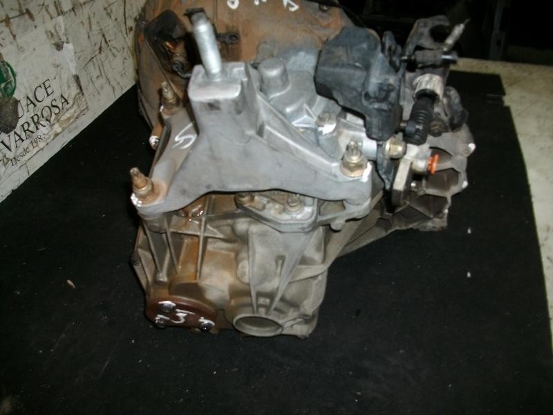 Recambio de caja cambios para ford focus berlina (cak) ghia referencia OEM IAM 1207618 S4J7002RD 