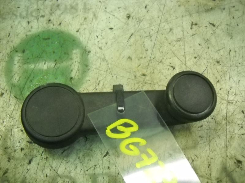 Recambio de maneta elevalunas delantera derecha para ford transit mod.2000 caja abierta referencia OEM IAM   