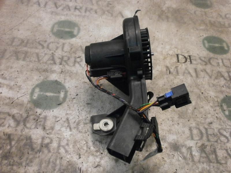 Recambio de motor calefaccion para peugeot 5008 premium referencia OEM IAM 6441CW  