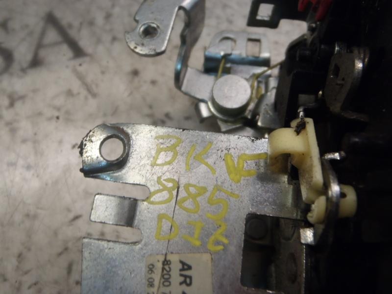 Recambio de cerradura puerta delantera izquierda para dacia logan ambiance referencia OEM IAM 6001547510  